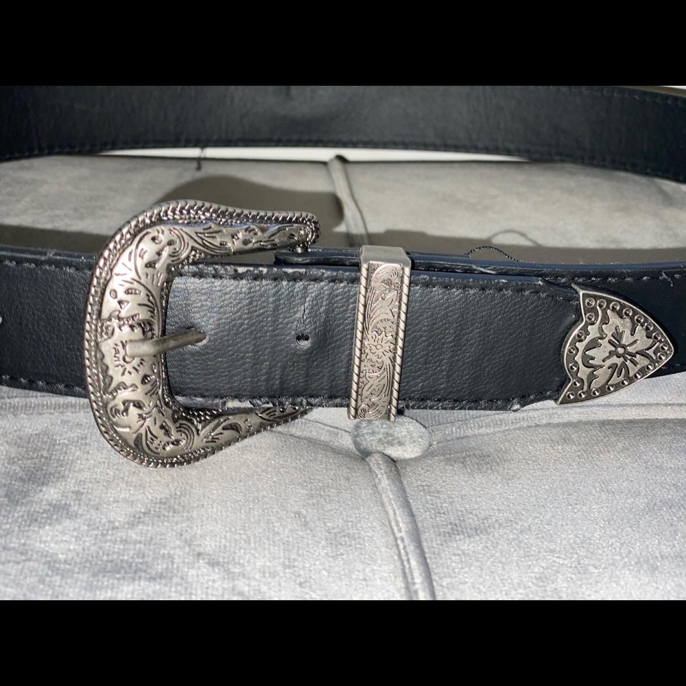 Belt - Picture 4 of 5